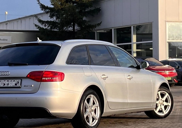 Audi A4 cena 25900 przebieg: 289000, rok produkcji 2010 z Pieszyce małe 436